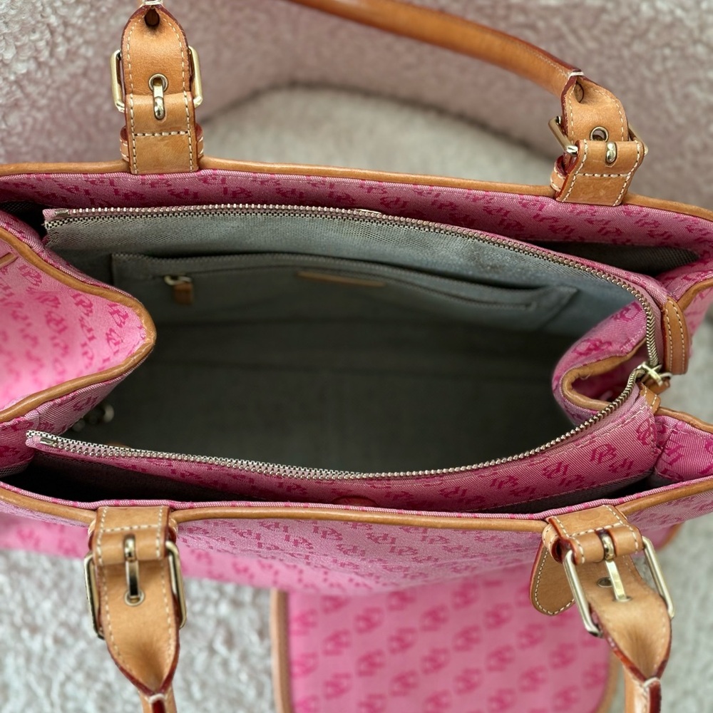 Pink Dooney & Bourke Shoulder Bag with Matching Eyeglasses Case - Picture 5 of 12